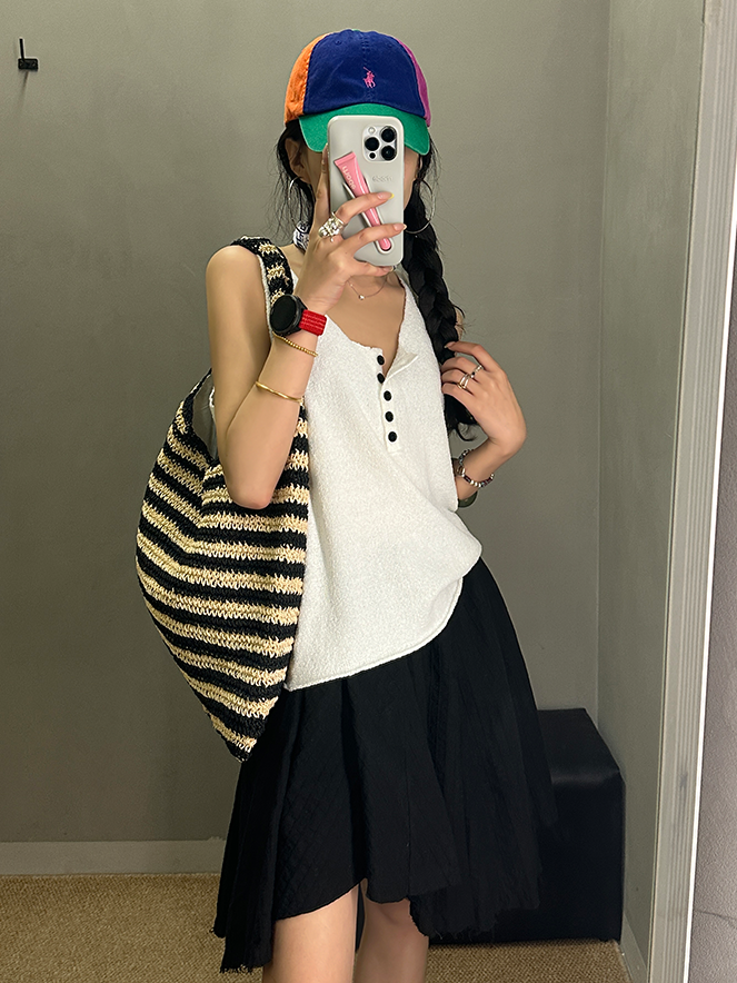 Henry Neck Sleeveless Tops_BDHL7257