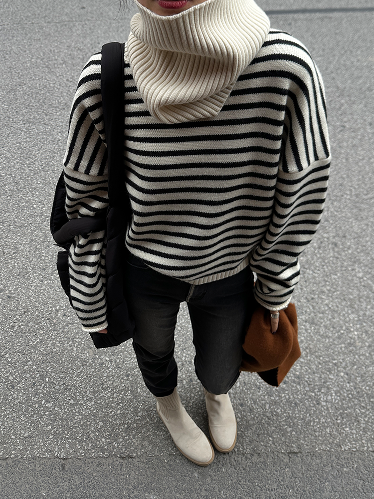 Striped Knitted Tops With Neck_BDHL6915