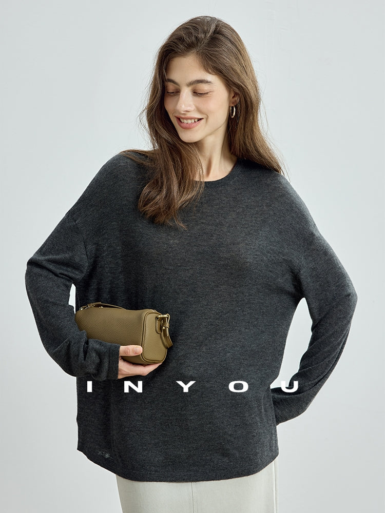 Round-Neck Loose-Fit Knit Tops_BDHL7752