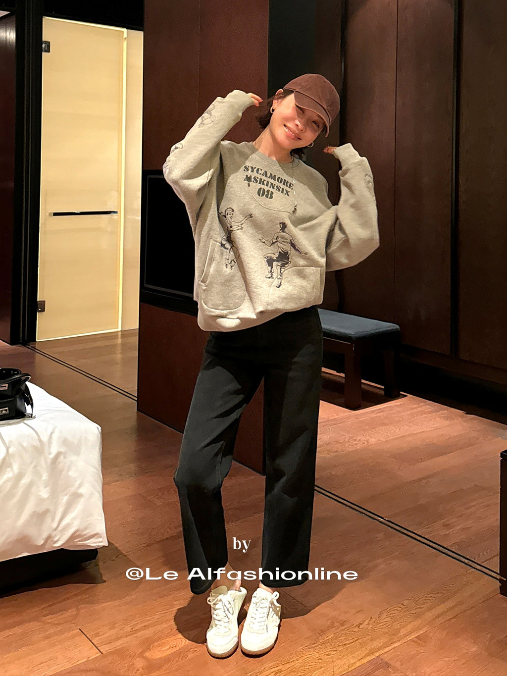 Embroidered Print Gray Sweatshirt_BDHL7842