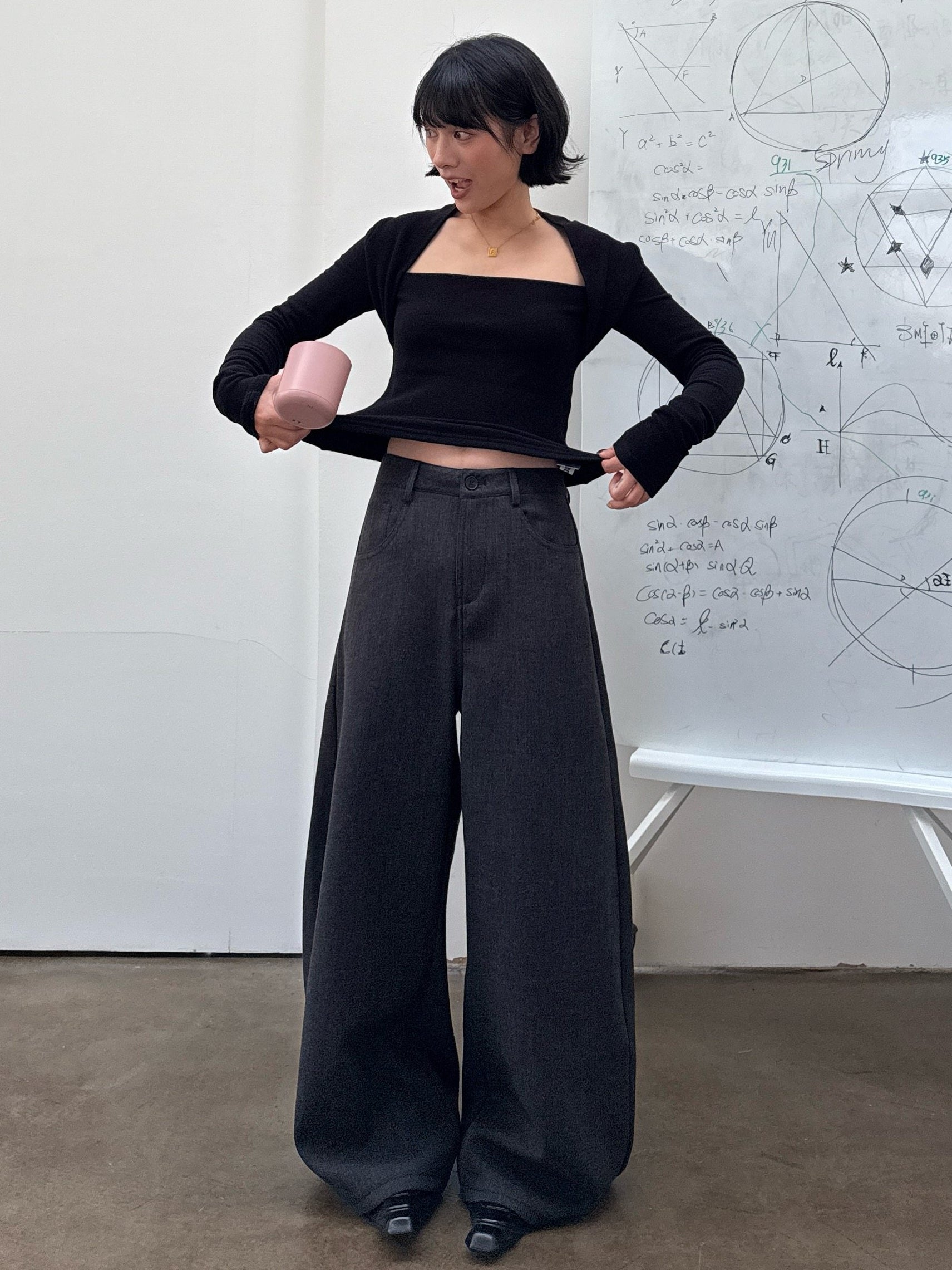 Curved Wide-Leg Pants_BDHL8112