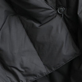 Black Heavyweight Down Cape_BDHL8040