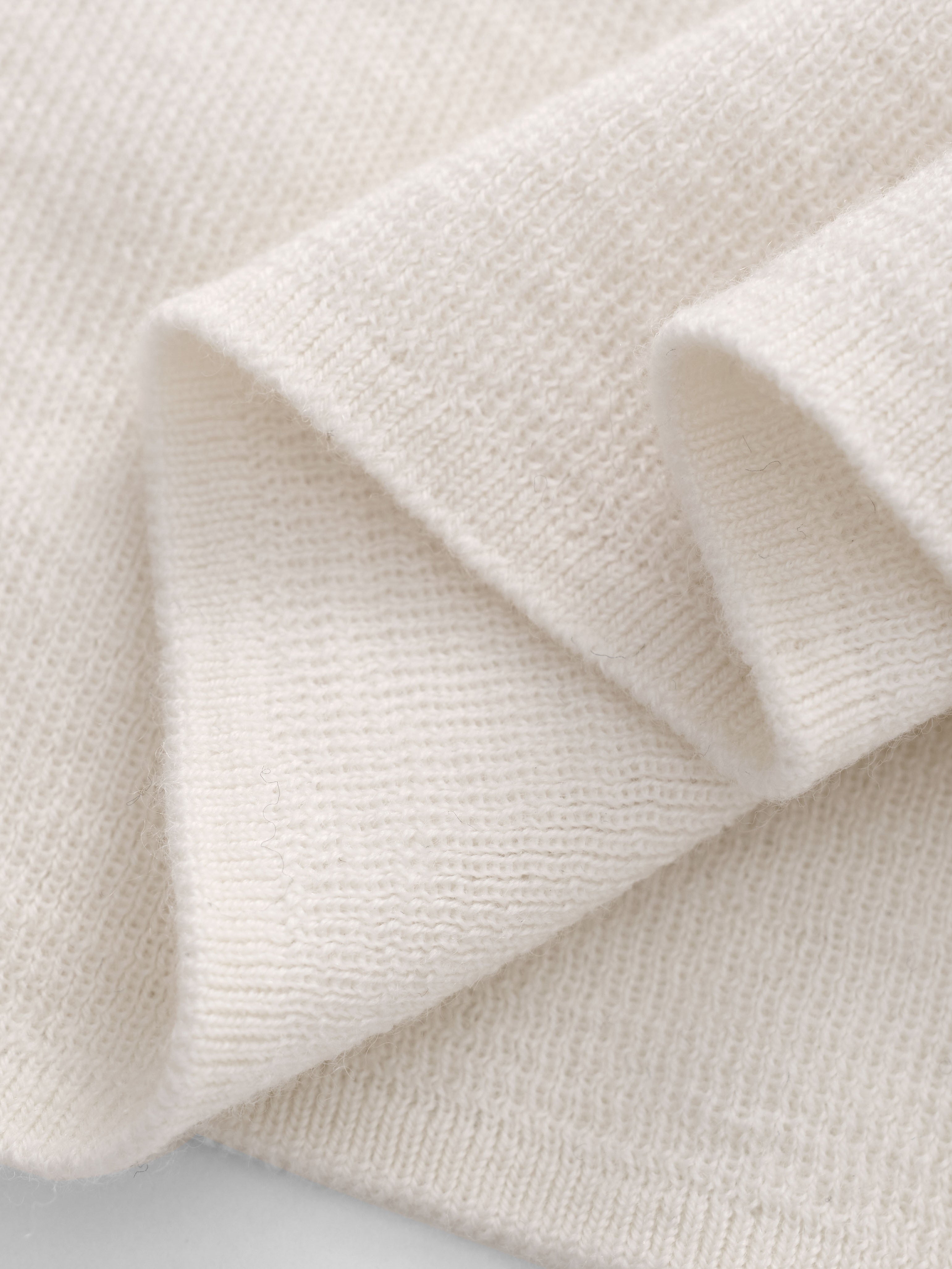 Seamless Half Turtleneck Tops_BDHL6623
