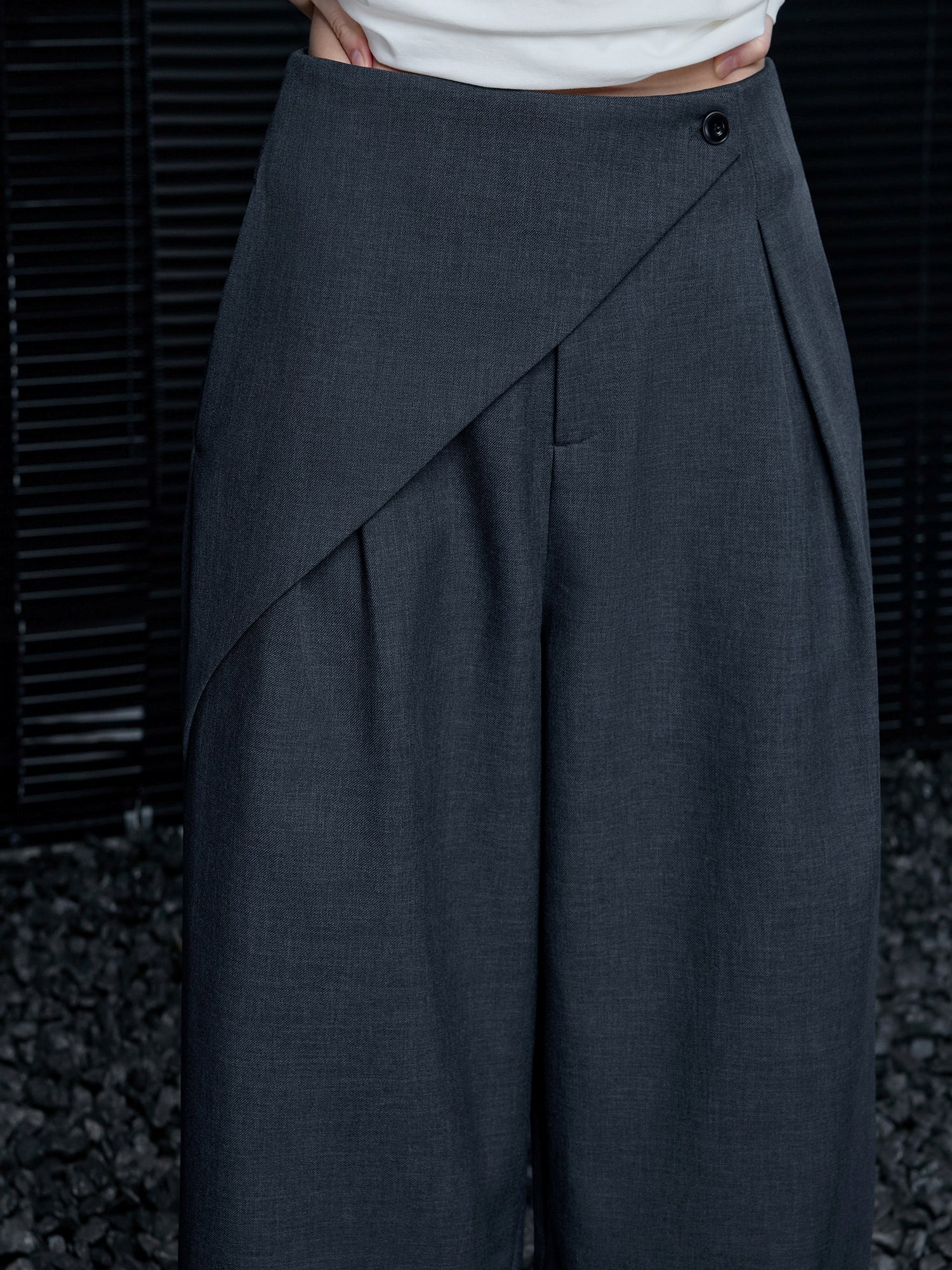 Gray Irregular Wide-Leg Pants_BDHL8171