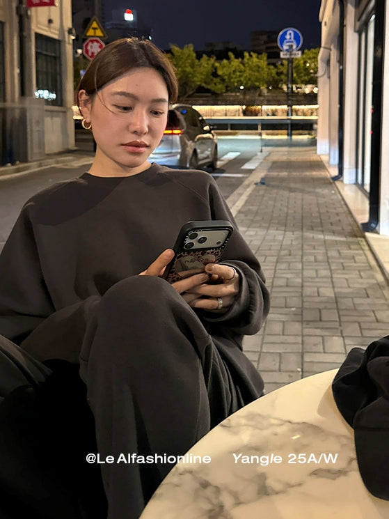 Loose-Fitting Sweatshirt Or Flared Skirt Pants_BDHL8007