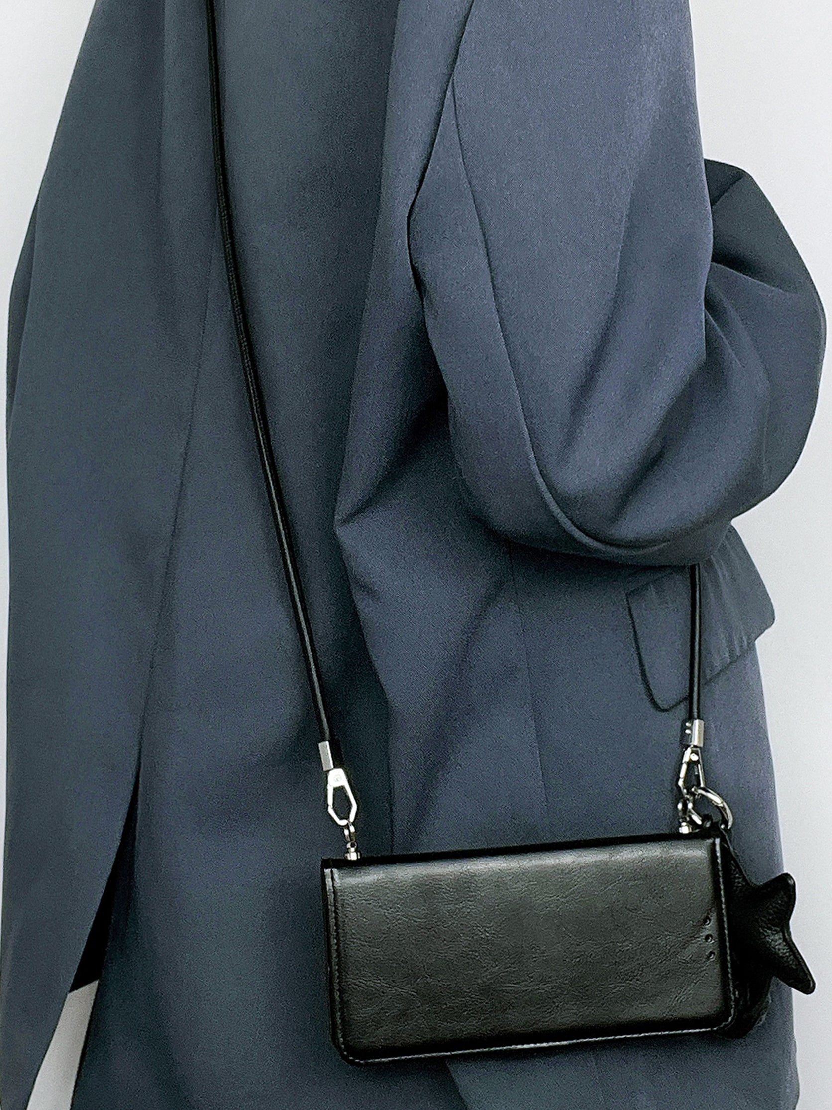 iPhone 磁性翻蓋保護套_BDHL7863