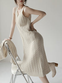 Twisted Knit Cardigan And Dress_BDHL6718