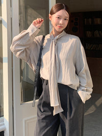 Ribbon Tie Long-Sleeved Shirt_BDHL6456