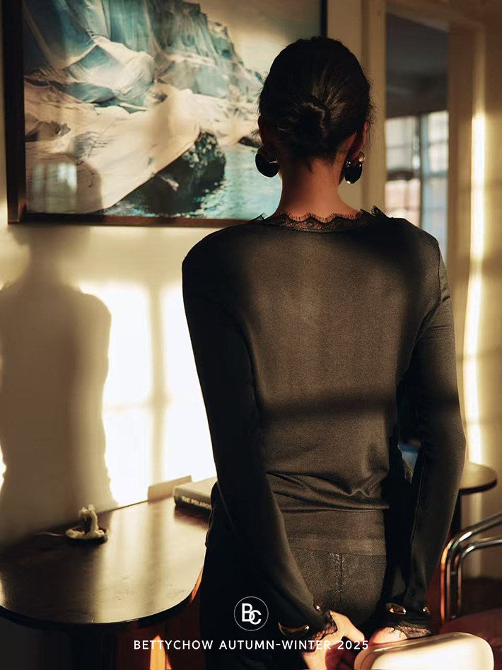 蕾絲V領長袖上衣_BDHL8058