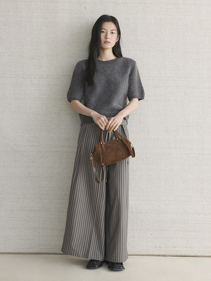 Simple Short-Sleeved Knit Tops_BDHL8149