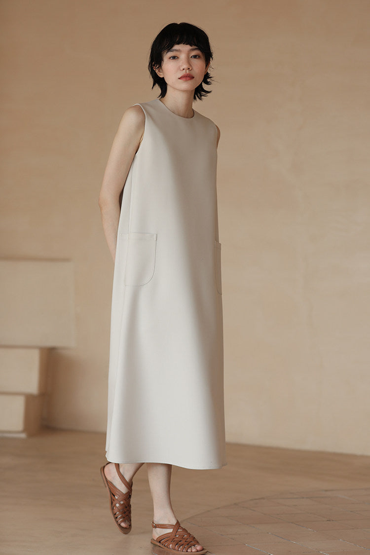 Off-White Wide-Pocket Sleeveless Dress_BDHL8289