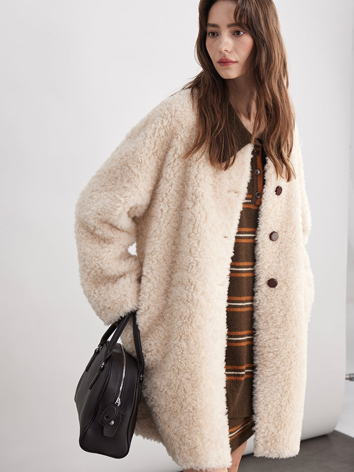 Fluffy Collarless Coat_BDHL7940
