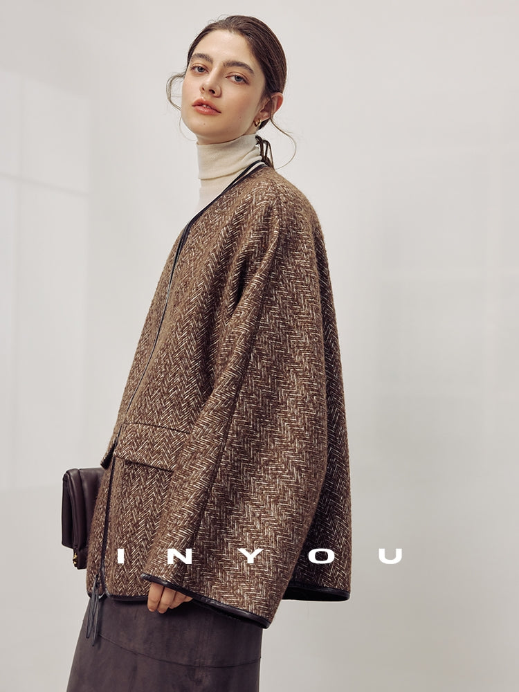 Collarless Cape Coat_BDHL7982