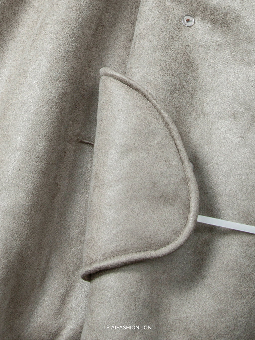 Double-Breasted Fur Coat_BDHL8047