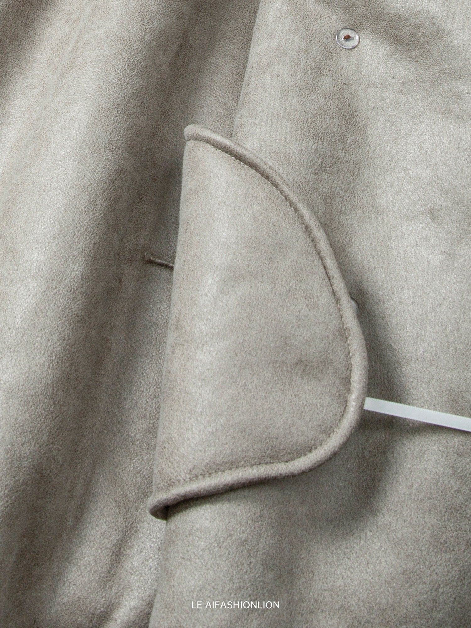 Double-Breasted Fur Coat_BDHL8047