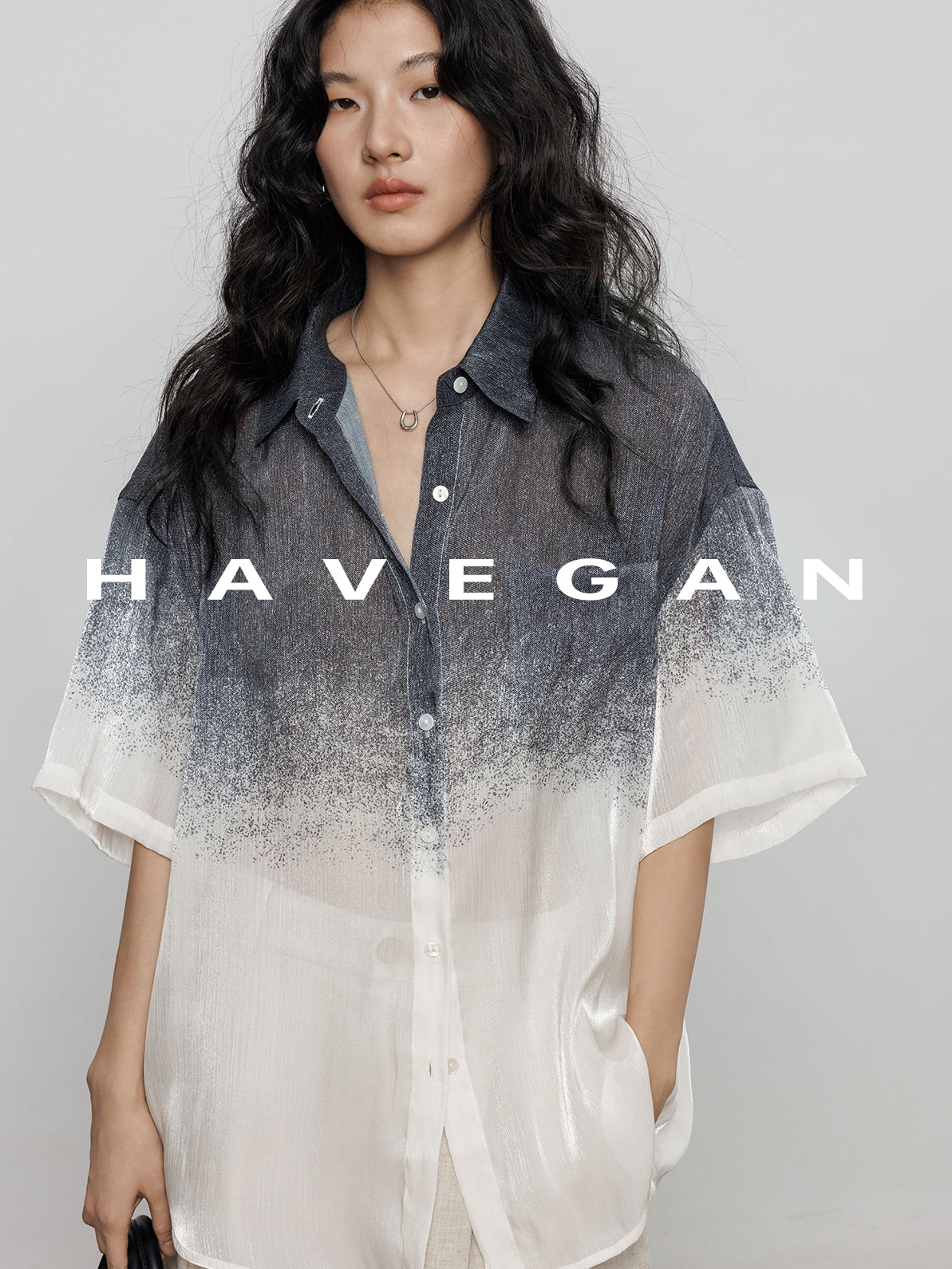 Gradation Print Short-Sleeved Shirt_BDHL7605