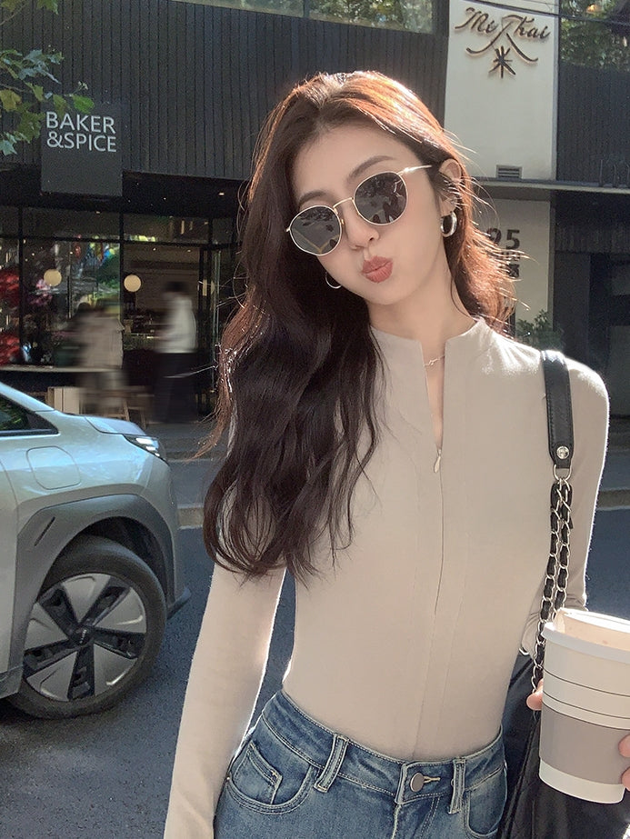 Half-Open Collar Knit Tops_BDHL8027