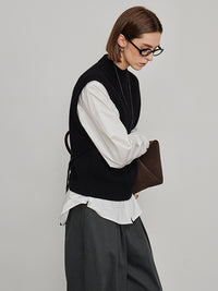 Half-Turtleneck Vest or Cardigan_BDHL6441