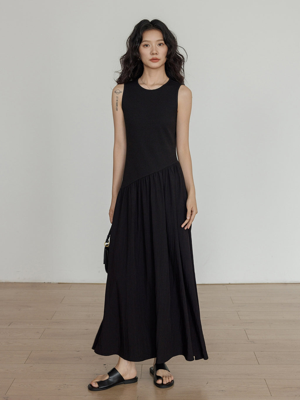 Sleeveless Shirring Knit Dress_BDHL7584