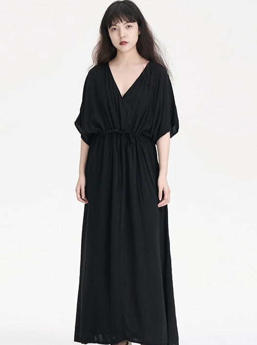 V-Neck Gathered Black Dress_BDHL6241