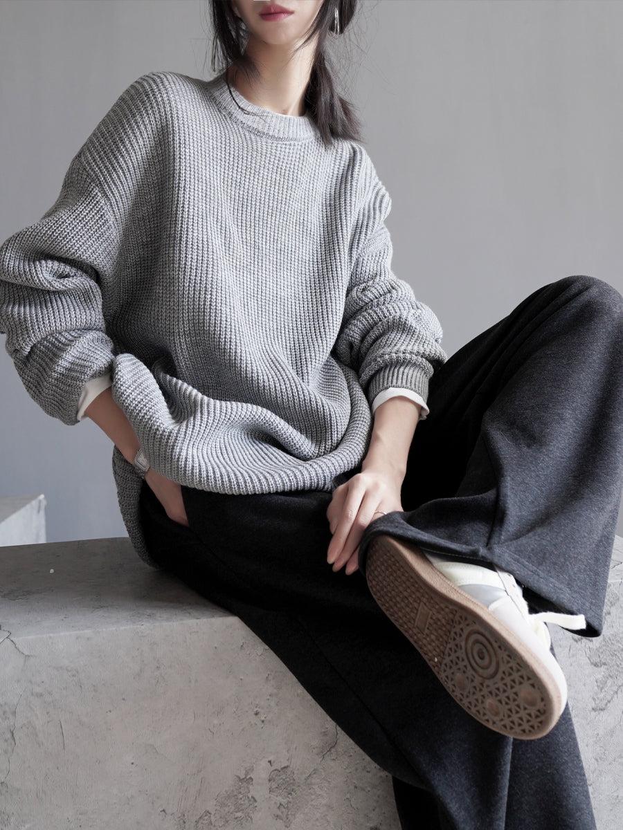 Crew-Neck Loose-Fit Knit Tops_BDHL7932