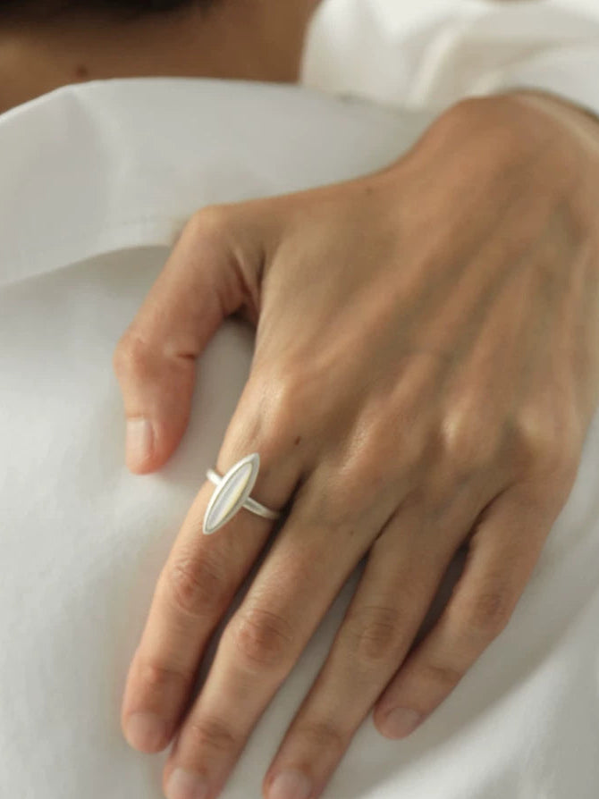 Long Marquise Shell Ring_BDHL8468