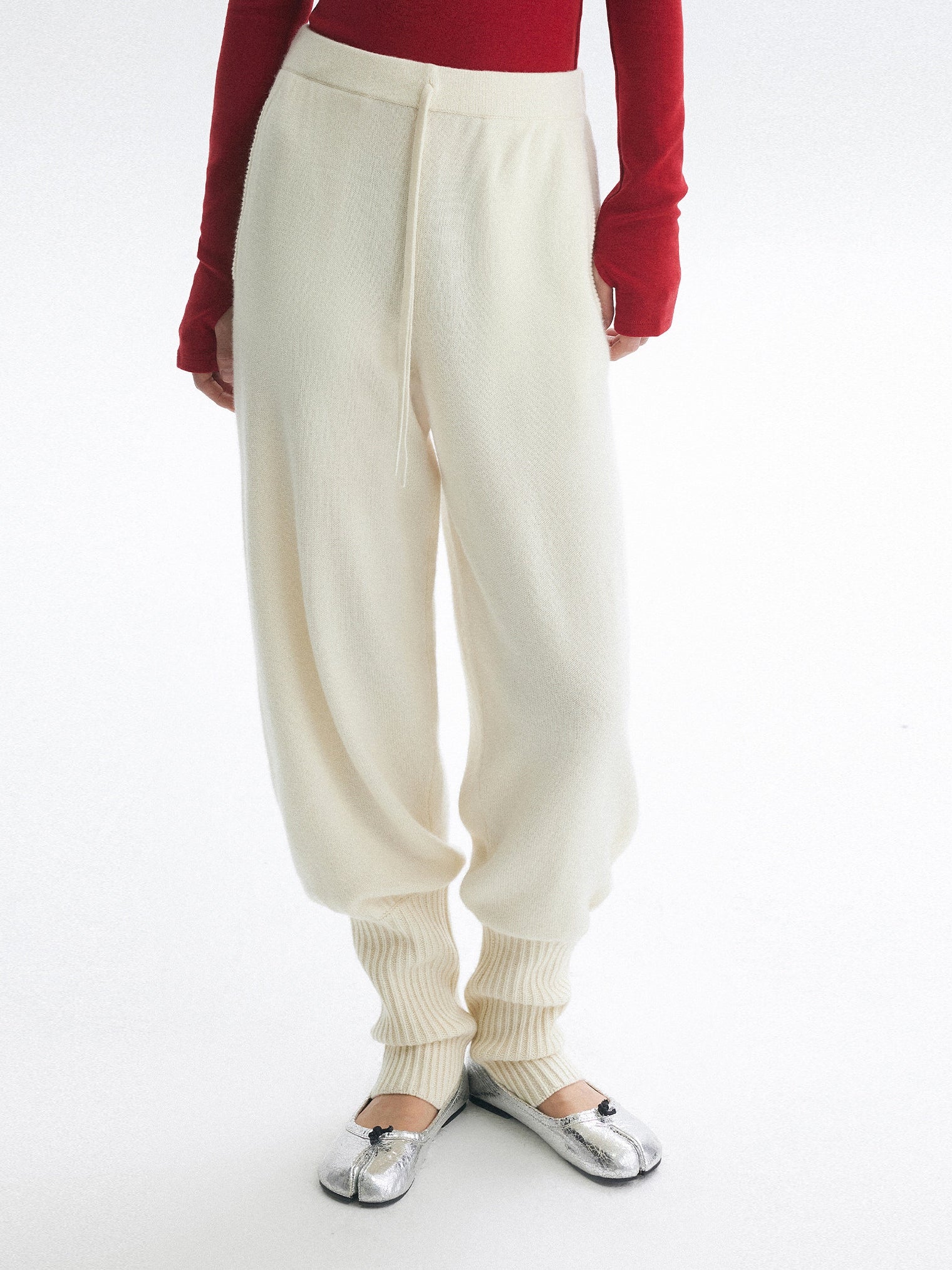 White Jogger Knit Pants_BDHL8098