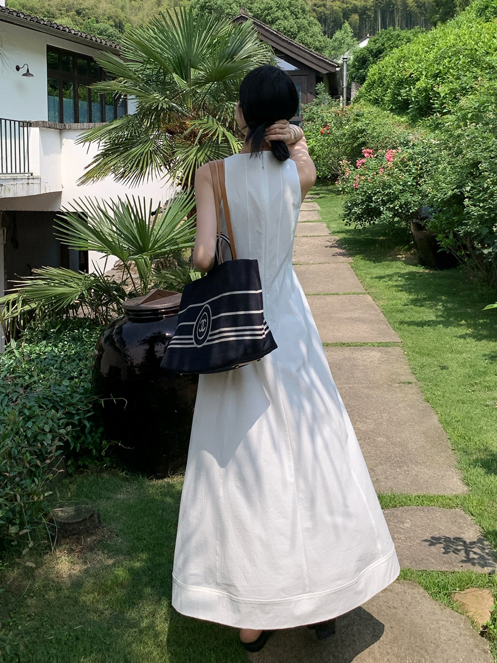 Tucks Long White Dress_BDHL7551