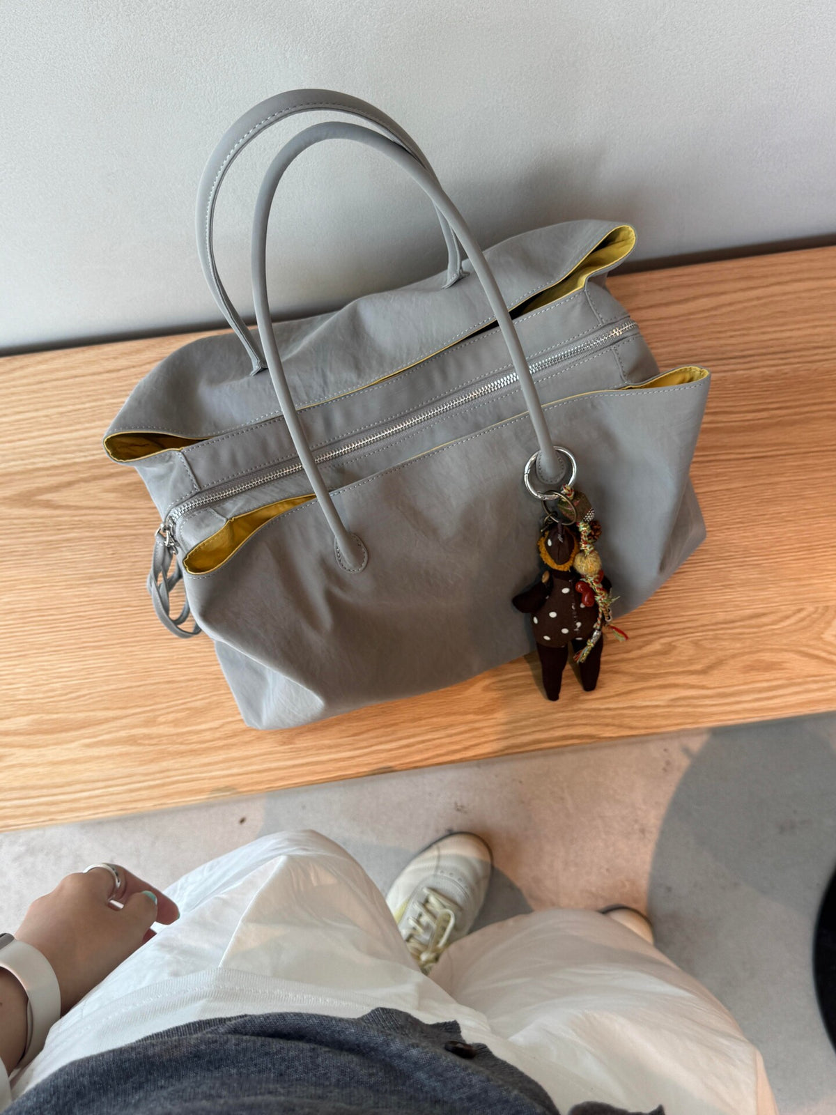 Multi Compartment Nylon Tote Bag_BDHL8444