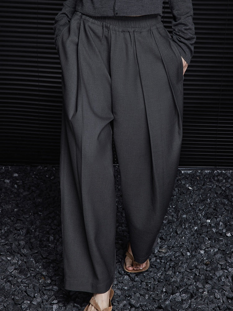 Grey Loose Tucked Pants_BDHL6432