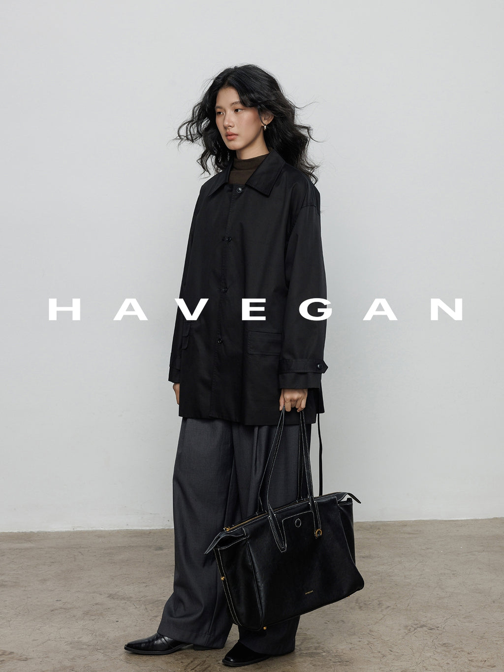 高領刺繡上衣_BDHL7894