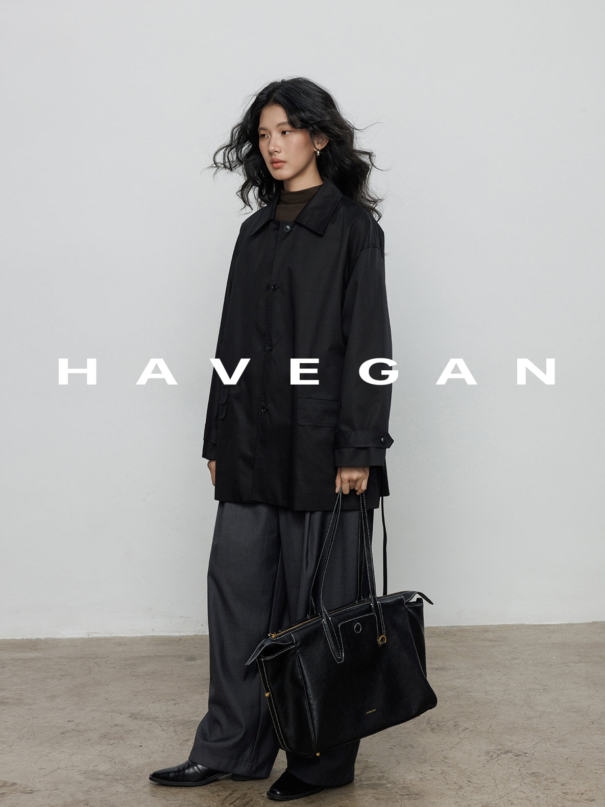 高領刺繡上衣_BDHL7894