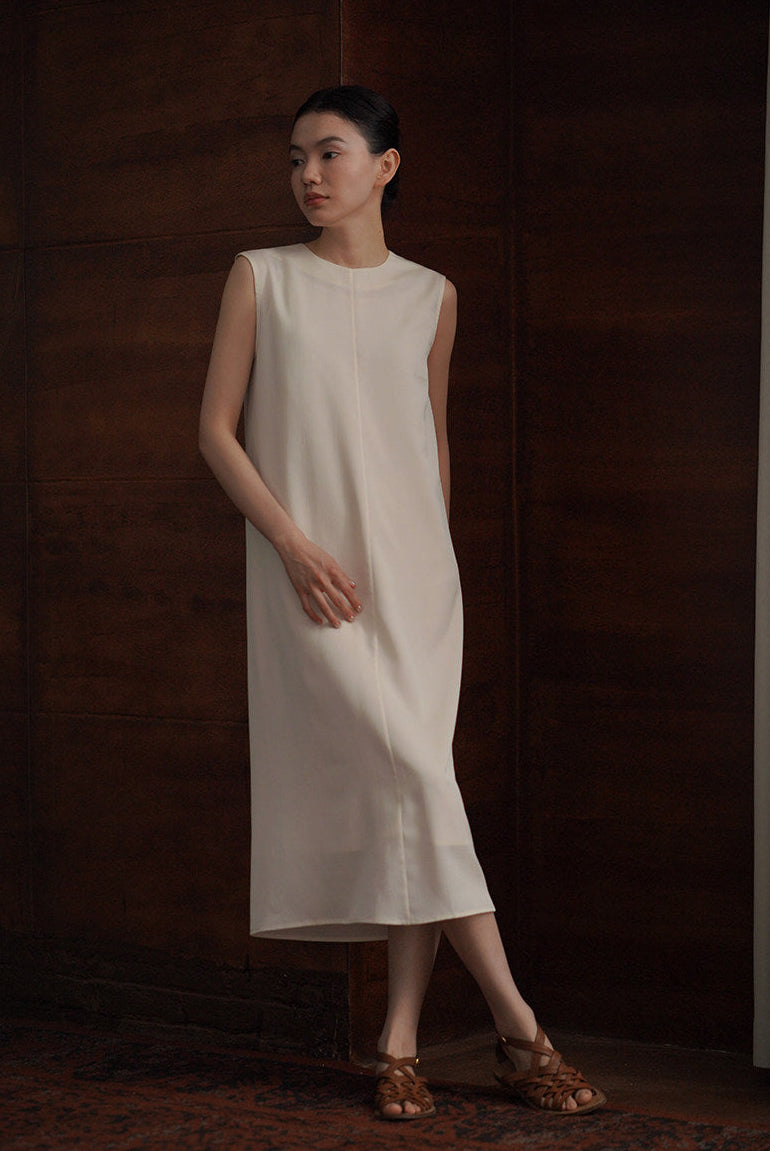 Open Back Sleeveless Dress_BDHL8298