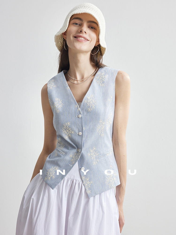 Embroidered V-Neck Vest_BDHL7106