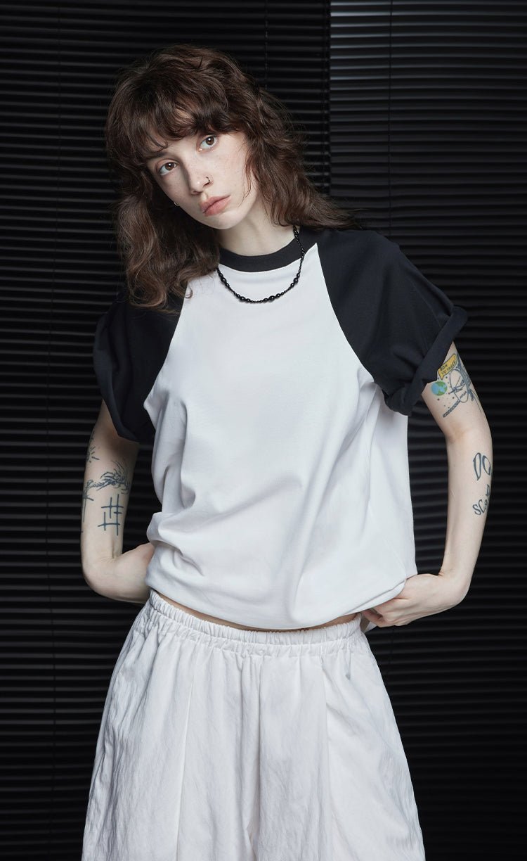 Raglan Short-Sleeved T-Shirt_BDHL6244