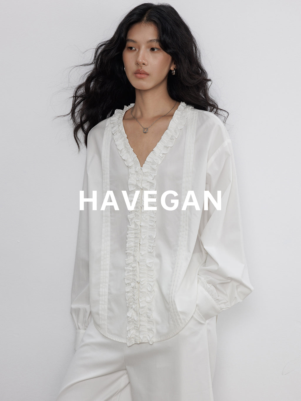 French Lace V-Neck Shirt_BDHL7786