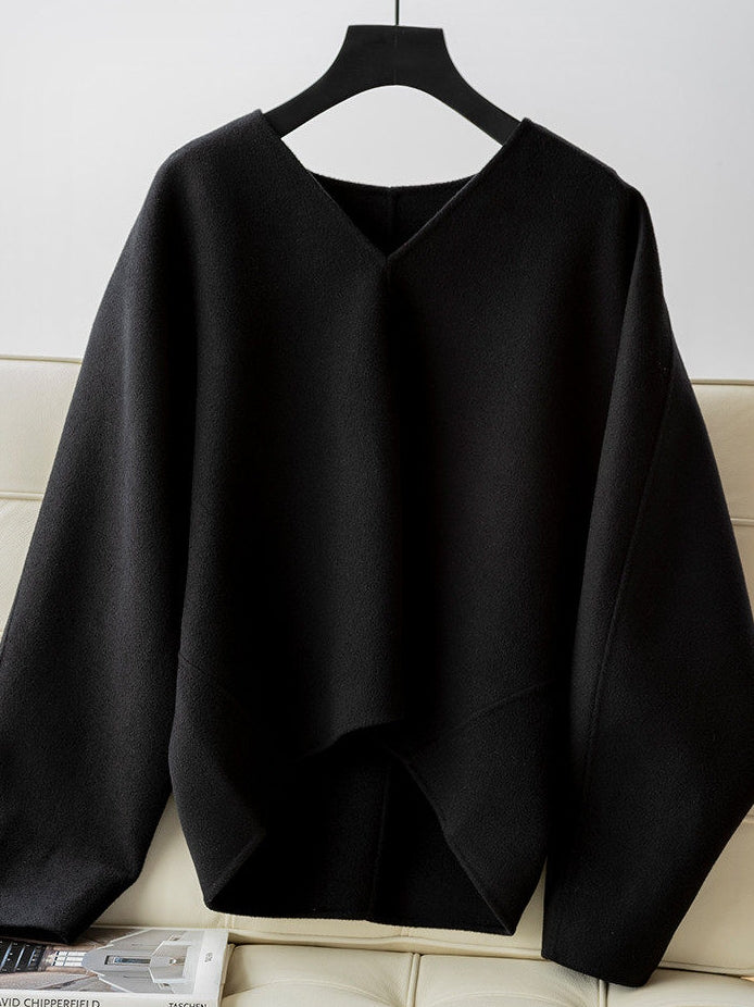 Loose-Fitting V-Neck Sweatshirt_BDHL8042