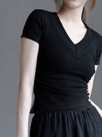 Side Pleated V-Neck T-Shirt_BDHL7416