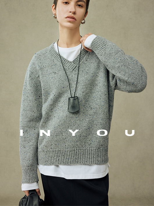 V-neck Grey Knitted Tops_BDHL6907