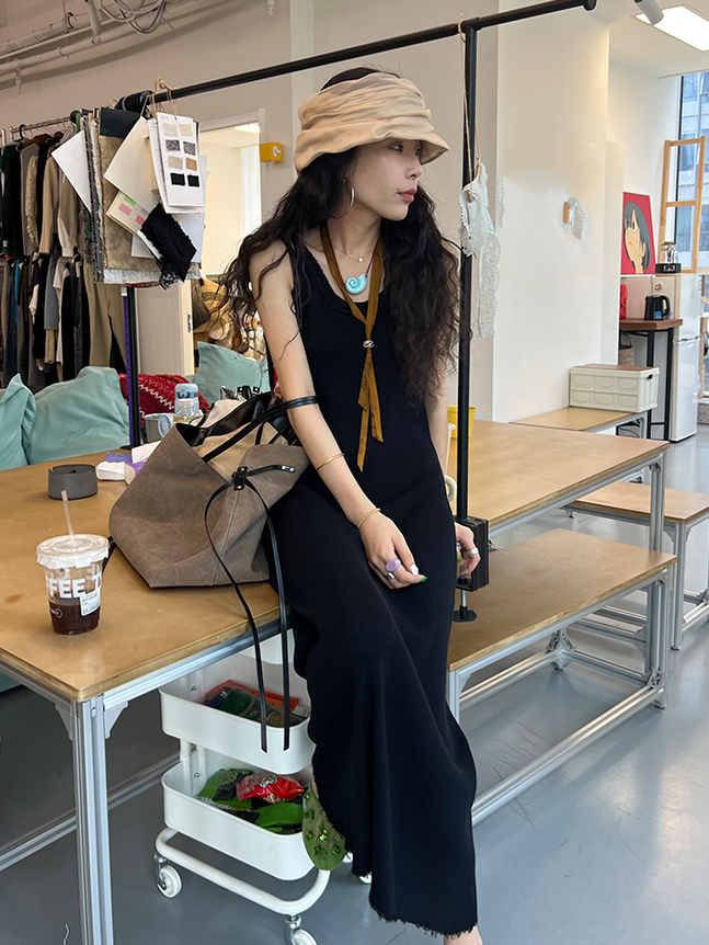 Slim-Waist Suspender Dress_BDHL7544