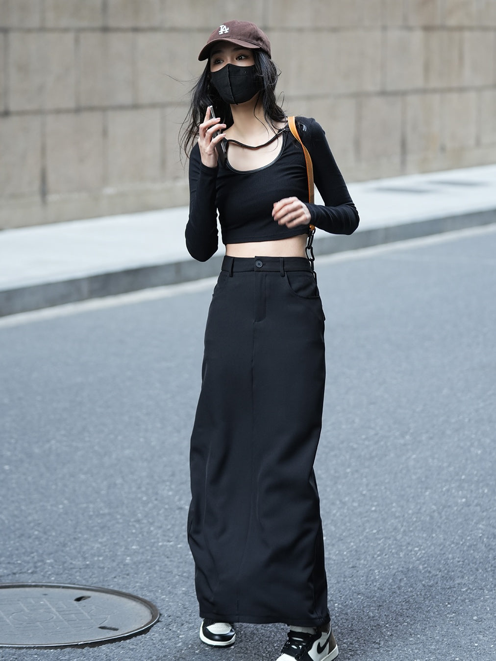 High-Waisted Slit Long Skirt_BDHL6373