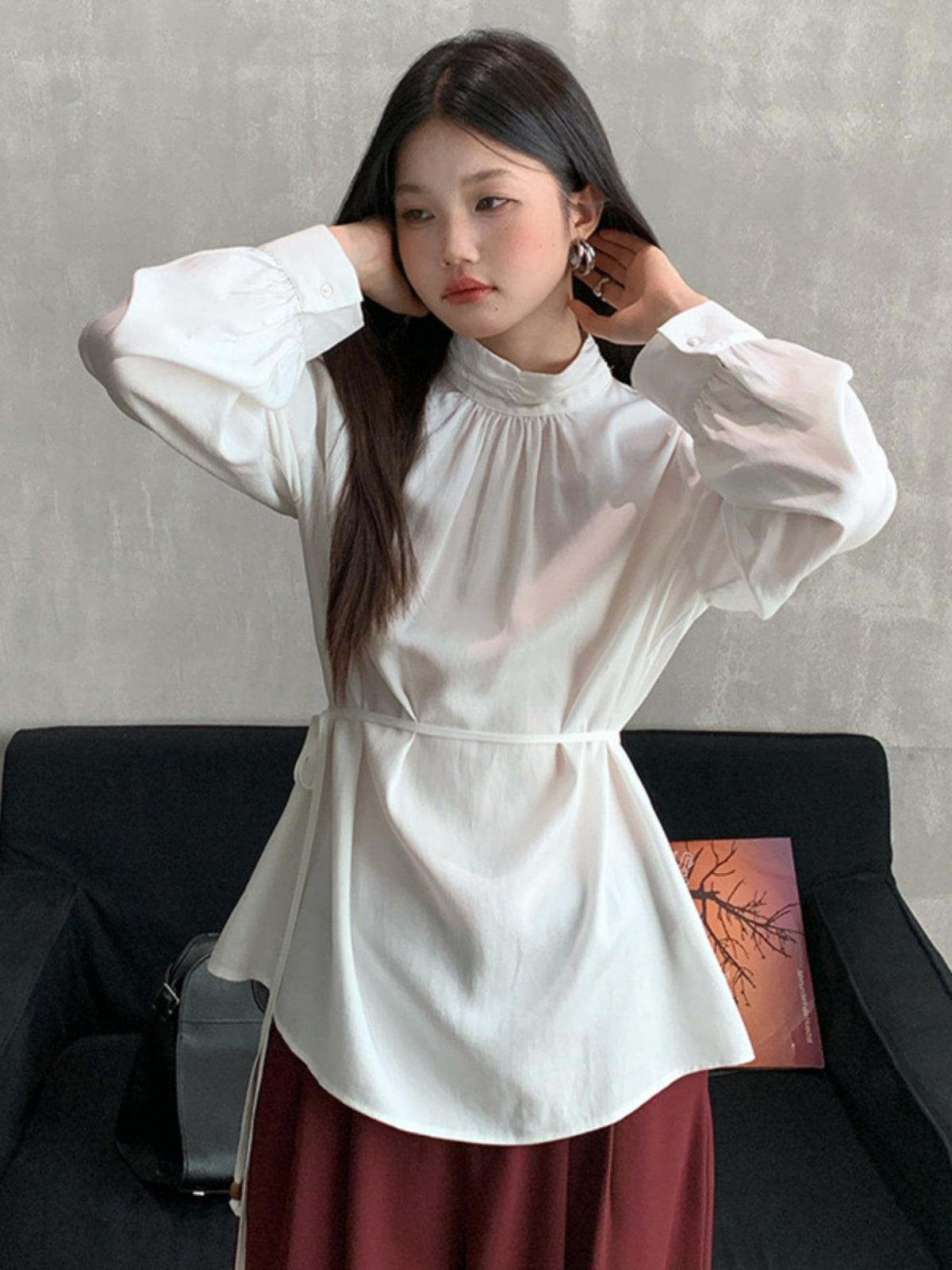 Stand Collar Tucked Blouse_BDHL6454