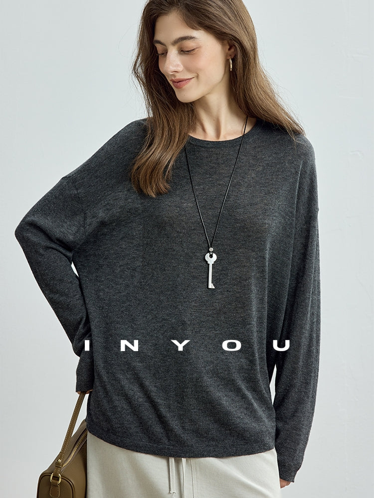 Round-Neck Loose-Fit Knit Tops_BDHL7752