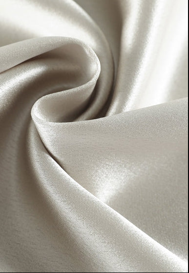 Flared Shiny Horseshoe Pants_BDHL7222