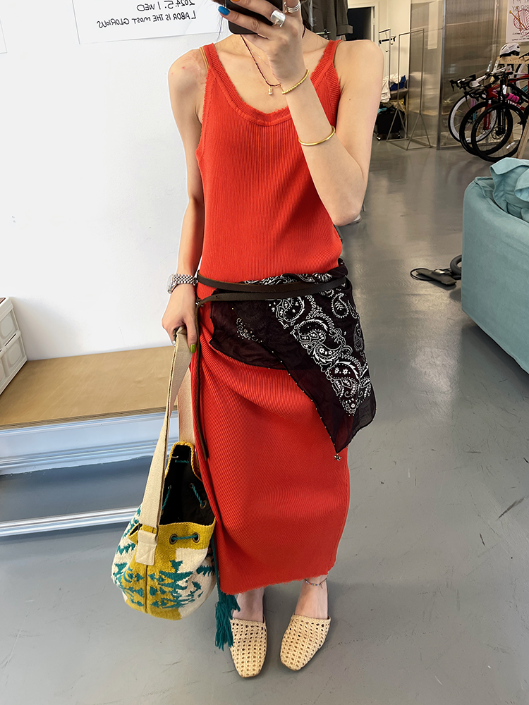 Slim-Waist Suspender Dress_BDHL7544