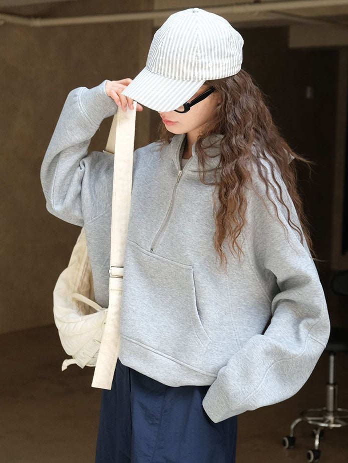 Sporty Half-Zip Hooded Sweatshirt_BDHL6533