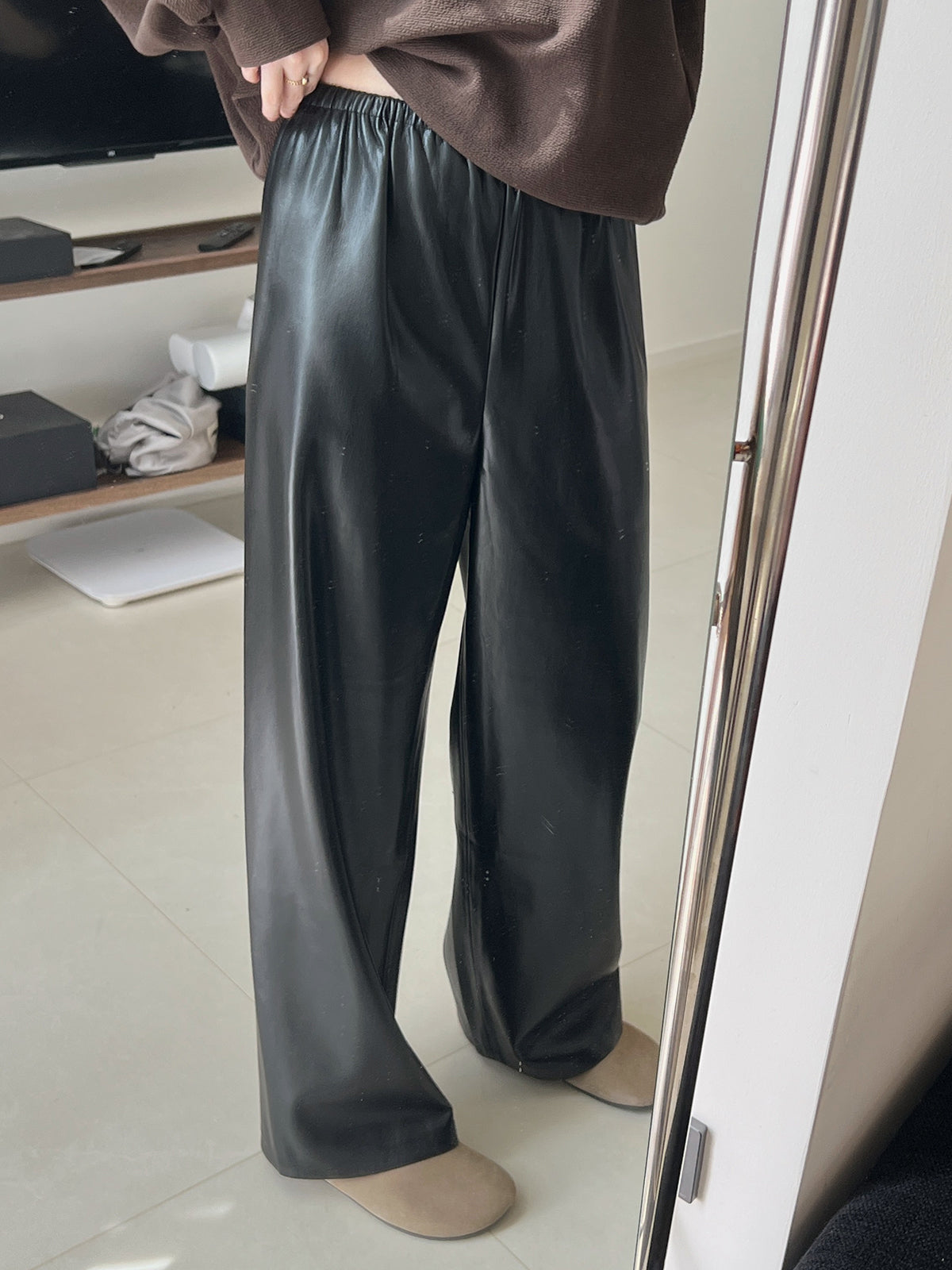 Black PU Leather Straight Pants_BDHL6764
