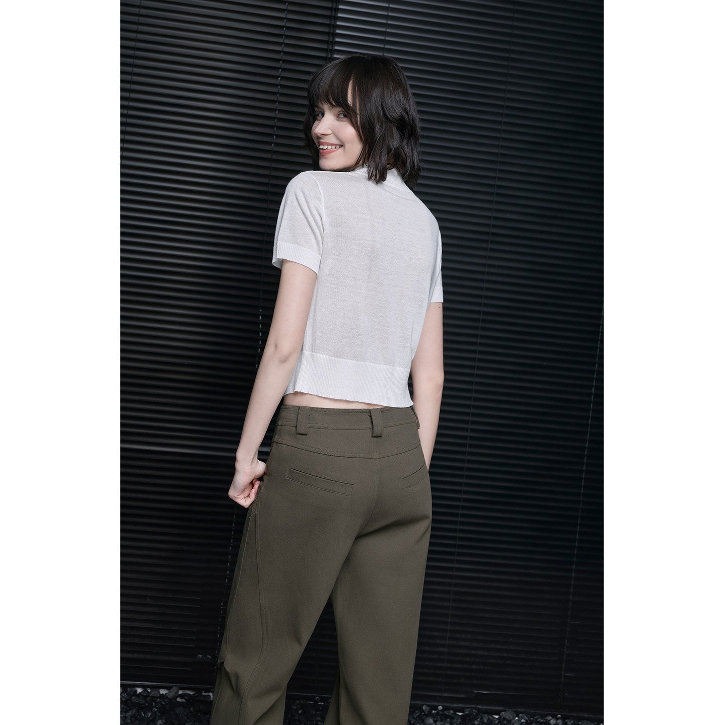 Mock Neck Short Sleeve Slim Knit Top_BDHL8217