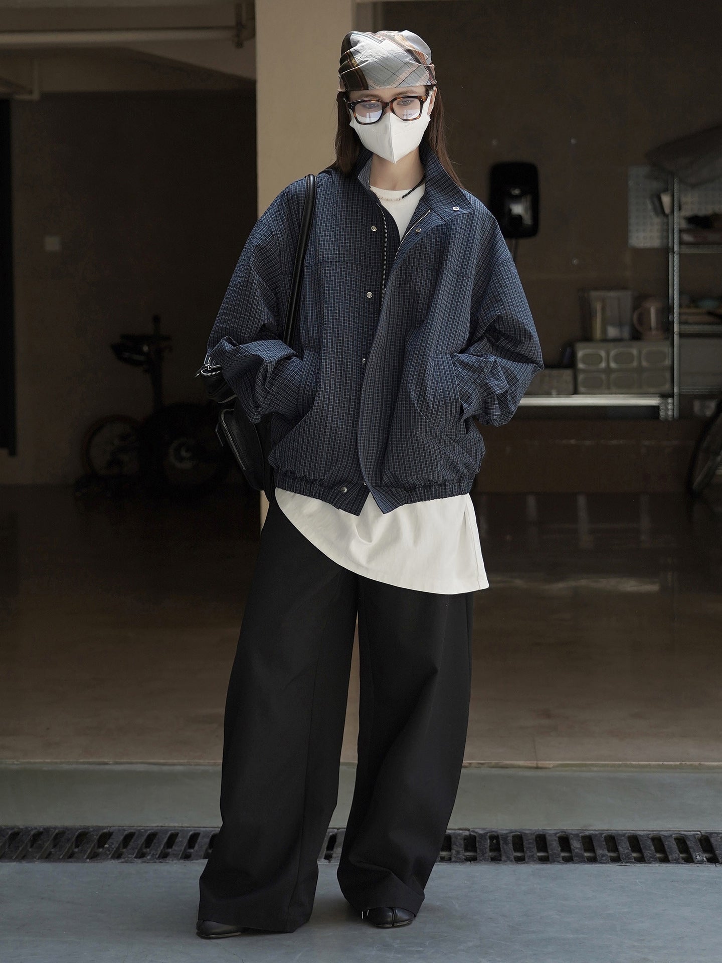 Check-Patterned Stand-Collar Jacket_BDHL7770