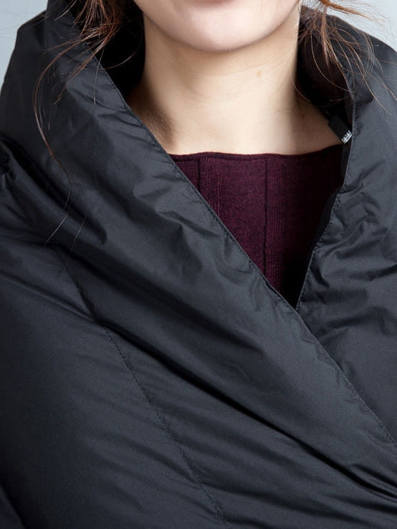 Black Heavyweight Down Cape_BDHL8040